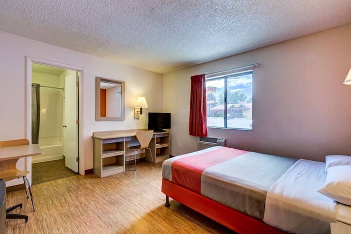 Room 6 of 21